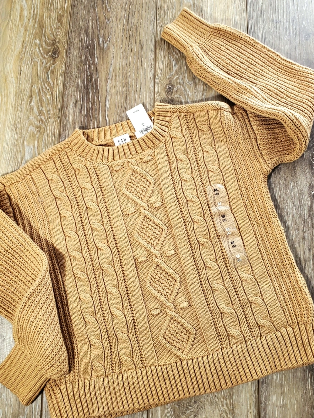Kids GAP Cable Knit Sweater in Camel Size 8 Medium Crewneck Long Sleeves